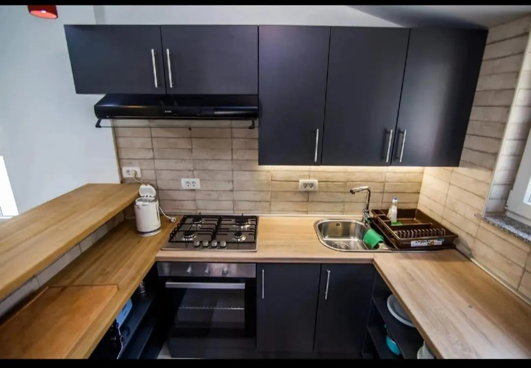 Oliveto Apartment Pula 0*,